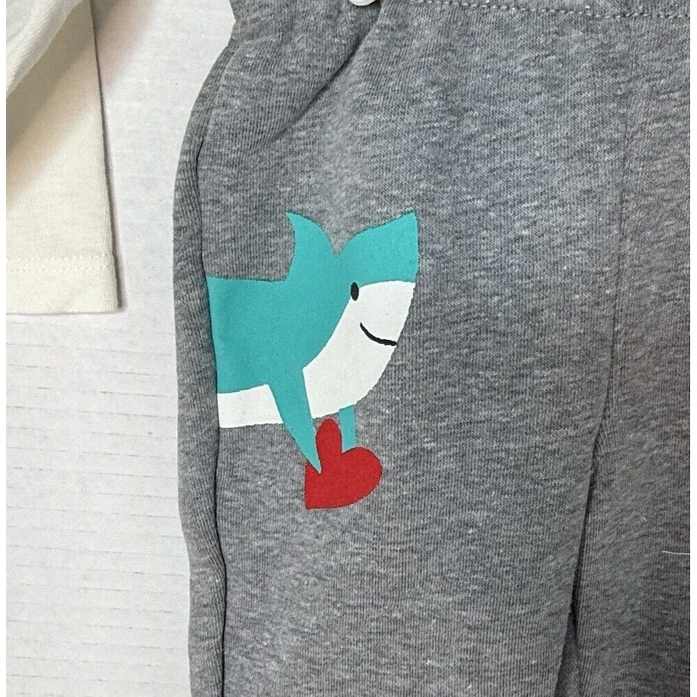 Cat & Jack Infant Boys Shark Valentines Outfit Pants Sweatshirt Cream Gray NEW!